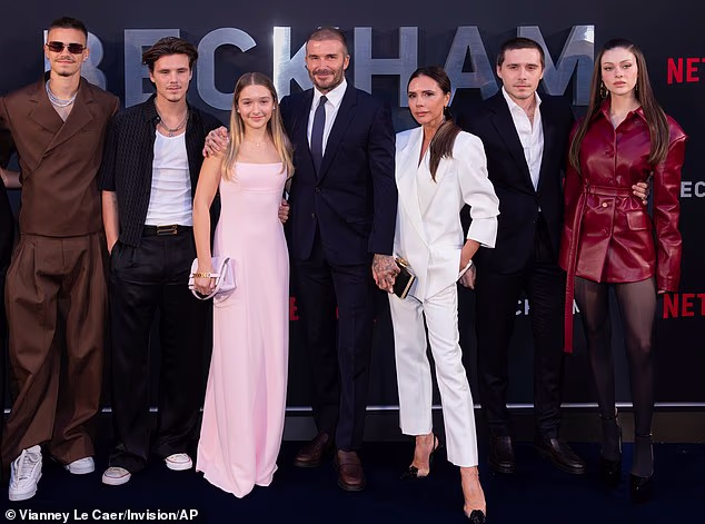 Upravo ovaj tjedan, Brooklyn je pokrenuo žestok napad na društvenim mrežama na svoje roditelje, iznoseći godine nezadovoljstva u oštroj izjavi na šest stranica