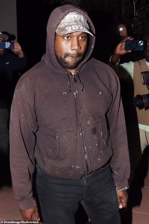 Sve se izgladilo, također je sugerirano, tek kada je 48-godišnja rap zvijezda otišla na rehabilitaciju zbog svojih problema s mentalnim zdravljem; slikano 2022