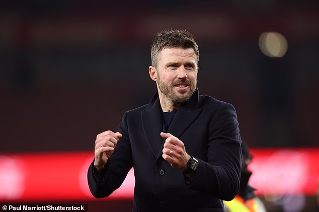 To označava omekšavanje njegovog stava prema Carricku, za kojeg je prethodno inzistirao da ne bi trebao dobiti posao čak i ako pobijedi u svakoj utakmici ove sezone