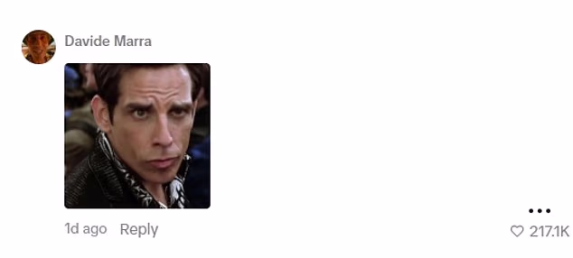 Obožavatelji su ga čak išli toliko daleko da su ga usporedili s likom Bena Stillera Derekom u hit komediji Zoolander iz 2001., u kojoj glumi modela bez mozga čiji je status broj jedan muškog modela poništio novopridošli Hansel, kojeg glumi Owen Wilson