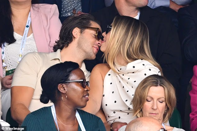 Margot i njezin suprug Tom upoznali su se na filmskom setu 2013., zajedno su osnovali svoju producentsku tvrtku prije nego što su se nekoliko godina kasnije tajno vjenčali (na slici 2024.)