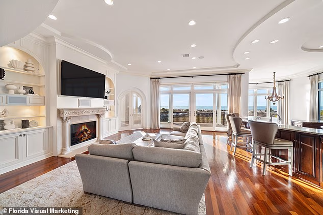 Dolazi samo šest mjeseci nakon što je ikona hrvanja tamo doživjela srčani udar prije smrti