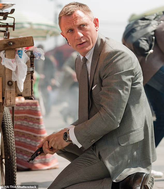 Dobitnica Grammyja, 33, koja je poznata po svom stilu elektropop glazbe, rekla je da misli da nije prikladna za franšizu 007 (Daniel Craig na slici u Skyfallu, 2012.)