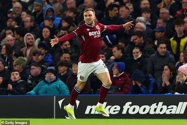 Jarrod Bowen doveo je West Ham u rano vodstvo u roku od sedam minuta da bi iznenadio Stamford Bridge