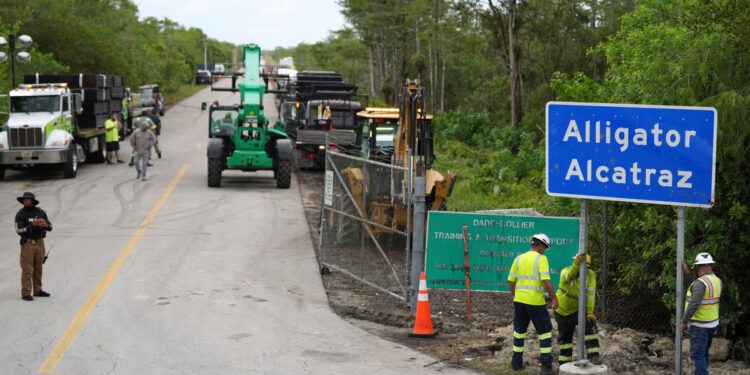 Aligator Alcatraz optužen za kažnjavanje zatvorenika koji traže pravnu pomoć