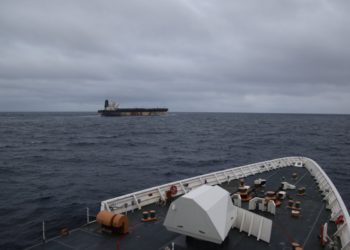 Američki marinci zaplijenili ruski tanker: Ruski vojni brodovi i podmornica blizu