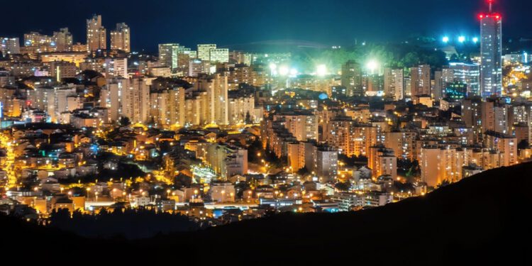 BEZ STRUJE Napunite mobitele, veliki dijelovi Splita, ali i dijelovi Kaštela, Brača i trogirskog zaleđa sljedeća dva dana bez električne energije