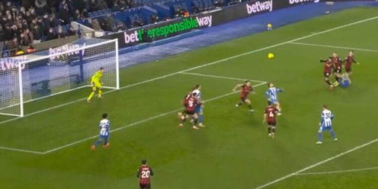 Besmislen udarac iznad glave u nadoknadi: Brighton izjednačuje ovako