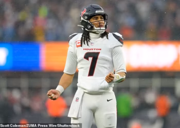 CJ Stroud pruža ‘najgoru izvedbu beka IKAD’ dok ga terorizira obrana Patriotsa u porazu Texansa