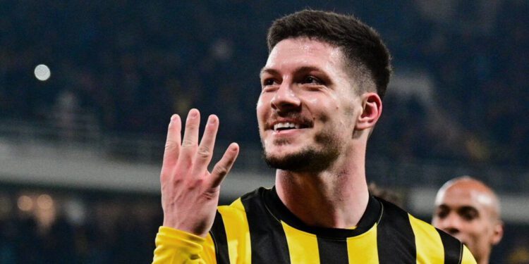 Derbi Atene: bivši igrač Milana Jović protiv Kalabrije postiže četiri gola