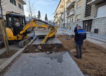 FOTO Obišli smo Matoševu u Splitu: Radovi u tijeku, ulica zatvorena za promet – do kraja tjedna sve bi trebalo biti gotovo