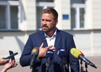 Gradonačelnika Đakova optužili za uznemiravanje i neprofesionalnost: Stigao im odgovor