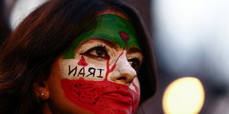 Hakeri ciljaju na iransku državnu TV kako bi emitirali snimke podrške princu prijestolonasljedniku u egzilu