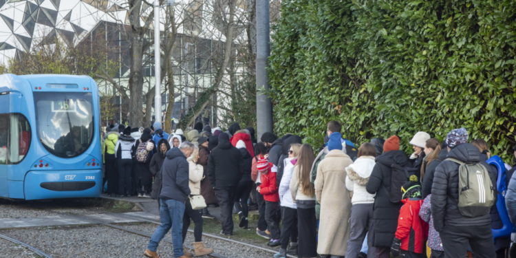 Hrvatska ulazi u najkritičniju fazu, stručnjaci upozoravaju građane: ‘Pravi udar tek slijedi’
