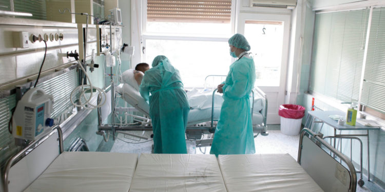 Hrvatski medicinari bježe u Švicarsku, bolnice uz granicu pune smrti i čekanja