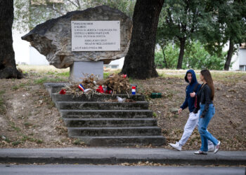 Hrvoje osuđen jer je ispred partizanskog spomenika učinio nezamislivo: ‘I to po Palim borcima NOB-a’