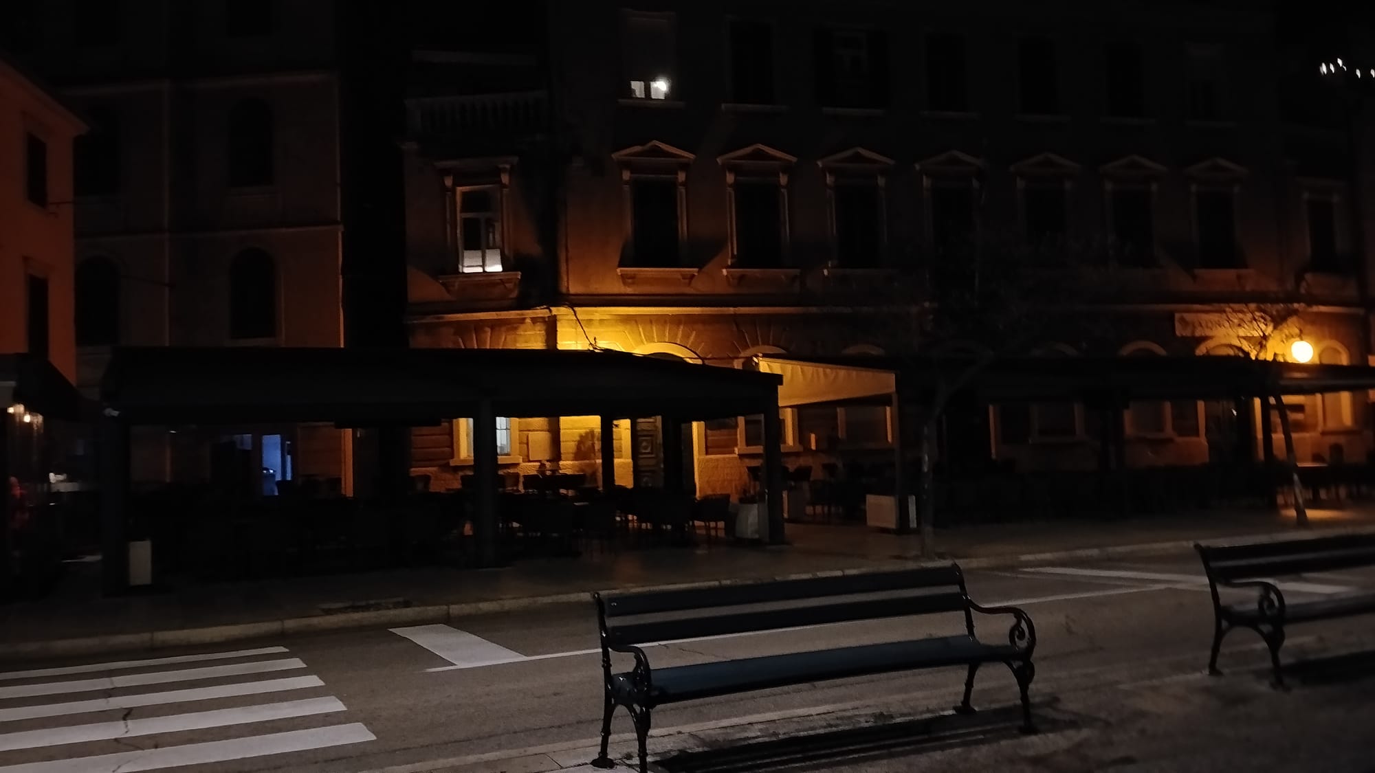 Druga strana šibenske medalje: "Da, čudo smo 65 dana, ali  ovako je ostalih 300 - Razvikanost se skupo plaća, a grad je prazan!"