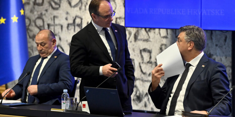 Insajder otkriva tko su sve Plenkovićevi tajni ljudi: Bez njih bi bio prosječan birokrat