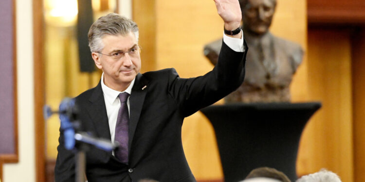 Insajder razotkriva paniku u HDZ-u, Plenkoviću uskoro dolazi opasna poruka: ‘Pa tko će nas voditi?’