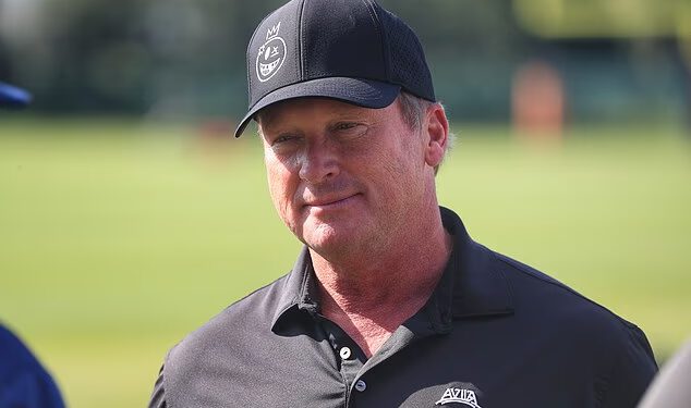 Jon Gruden ‘odbija posao trenera Jetsa’ dok se navijači šale da ‘prepozna brod koji tone kad ga vidi’