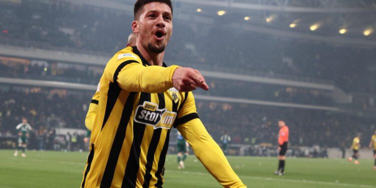 Jović 4 gola u AEK Atene-Panathinaikos