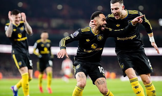 Kako je ples Michael Carrick ponovno učinio Manchester United SLOBODNIM, piše OLIVER HOLT – dok Arsenal riskira ‘puniti’ optužbe usred svojih velikih borbi