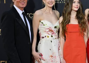 Kćeri Nicole Kidman Sunday Rose i Faith Margaret ‘odbijaju vidjeti novu djevojku Keitha Urbana’ dok biraju strane usred neurednog razvoda