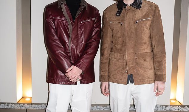 Lennon, 26, i Gene Gallagher, 24, izgledaju pljuvački imidž svog oca rockera iz Oasisa Liama (53), dok ga održavaju elegantno na Tjednu mode u Milanu