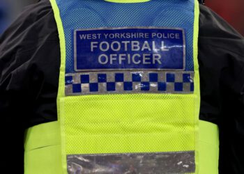 Ludilo u Walesu, igrač uhićen nakon udarca laktom na terenu