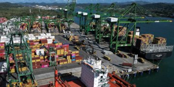 Luke Panamskog kanala ostat će otvorene nakon što sud poništi ugovor hongkonške tvrtke