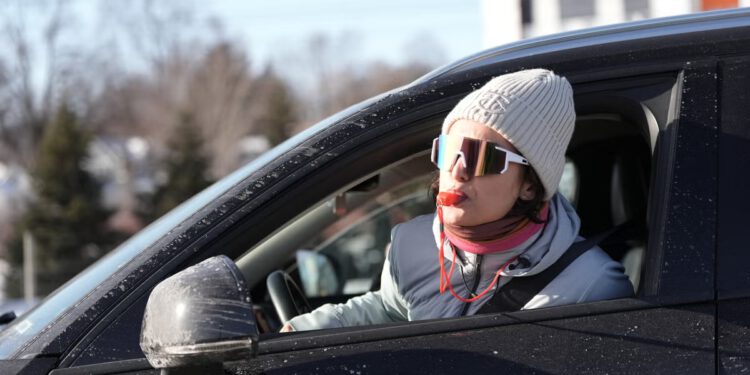 MAGA provokatori žele da se zviždaljke koje koriste prosvjednici u Minnesoti ‘smatraju nasilnim oružjem’