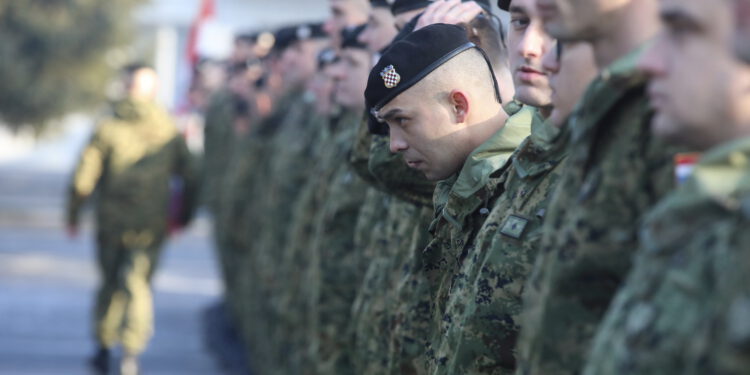 Mladi Hrvat odbija poziv za vojsku: ‘Ne želim se busati u prsa kao lažni Thompson domoljubi’