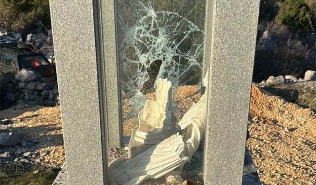 Na brdu iznad Čapljine uništen Gospin kip