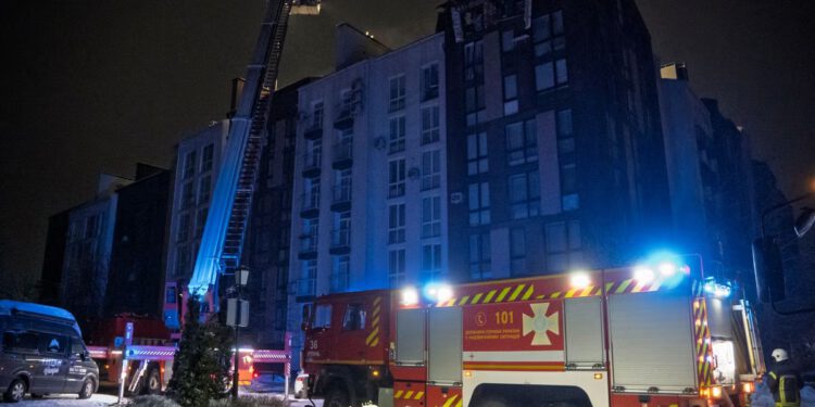 Najnoviji ukrajinsko-ruski rat: Zelenski upozorava Putina da planira ‘masivni’ napad uoči nedjeljnih mirovnih pregovora