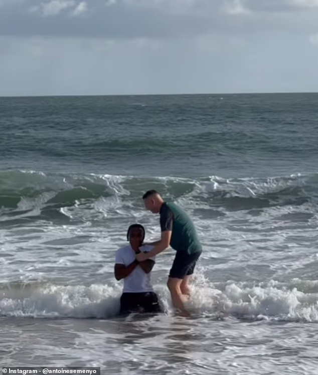 Najtraženiji čovjek Premier lige kršten na plaži Bournemoutha! Zvijezda Man Cityja od 65 milijuna funti Antoine Semenyo pripisuje vjeru svojoj formi dok Pep Guardiola kruži