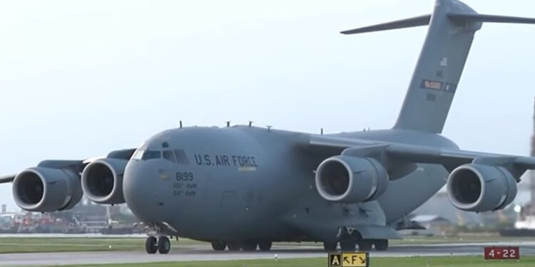 Nešto se događa na nebu oko Irana, uočeni posebni američki avioni: ‘Svi su u stanju pripravnosti’