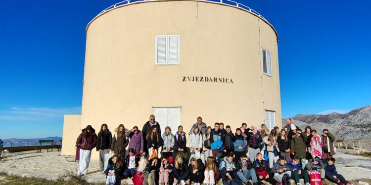 Noć muzeja u Zvjezdanom selu Mosor: “Astronomija, umjetnost, glazba….”