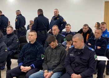 Određen jednomjesečni pritvor za 14 osoba uhićenih nakon tučnjave kod Tuzle