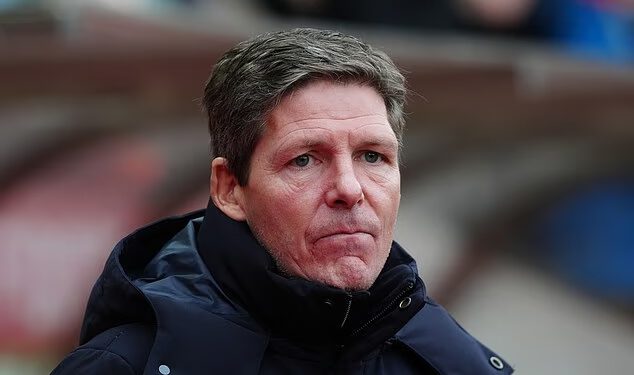 Oliver Glasner brani ispad Crystal Palacea u kojem je tvrdio da je njegova momčad ‘napuštena’ nakon prodaje Marca Guehija – ali inzistira na tome da ostaje predan svom poslu u Selhurst Parku