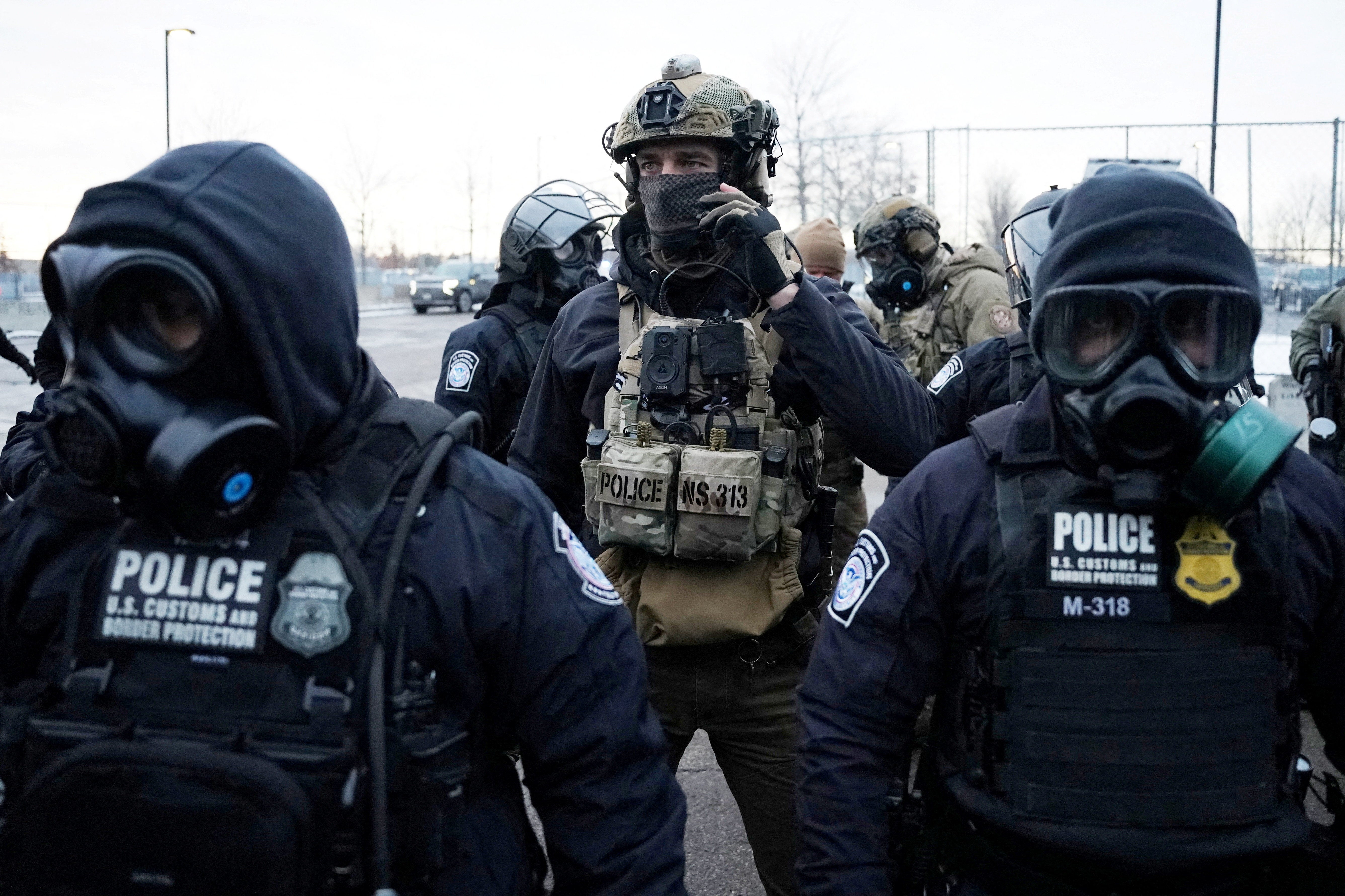 Osim sukoba na ulici, operacija Trumpove administracije u Minnesoti doživjela je dvobojne tužbe i istrage između državnih dužnosnika i savezne vlade