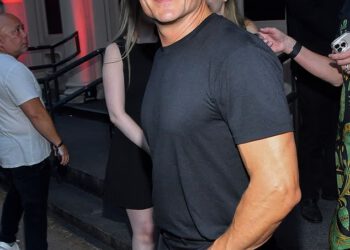 Orlando Bloom ‘uživa u svom statusu samca dok slavi svoj 49. rođendan uz divlju zabavu i tri sata plesa u otmjenom privatnom klubu za članove u Aspenu’