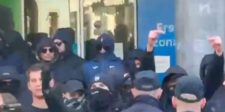 Osuđena “ekipa” koja je u Rijeci dizala desnicu i urlala ZDS