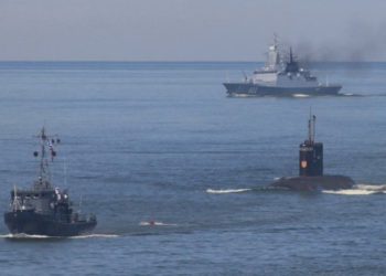 Ovo bi moglo jako eskalirati: Amerikanci se pokušavaju ukrcati na tanker koji prati ruska podmornica
