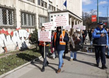 POSKOK istražuje moguću odgovornost federalnih dužnosnika zbog zatvaranja klinike s embrijima