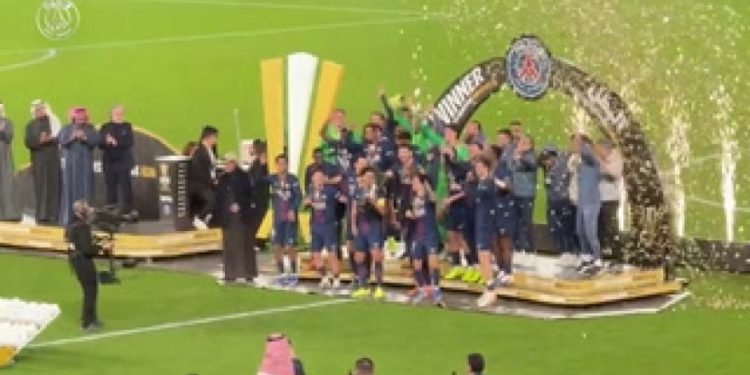 PSG je pretjerao! Osvaja francuski superkup i ovako slavi