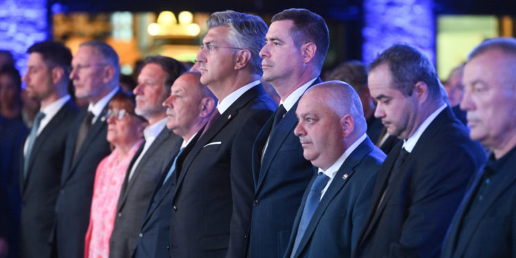 Plenković u tišini kooptirao u vrh stranke moćnog čovjeka i nešto opako mu sprema: ‘Karte se mijenjaju’