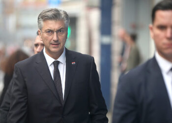 Plenkovićevi kritičari upozoravaju na opasan potez: Prešutio je važnu informaciju i izmanipulirao Hrvate