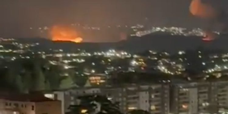 Počeo veliki udar? Odjekuju eksplozije u glavnom gradu Venezuele, čuju se avioni