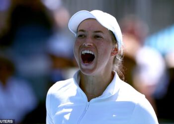 Pogledajte trenutak sukoba teniske zvijezde s buntovnim navijačima na ozloglašenom ‘terenu za zabave’ Australian Opena