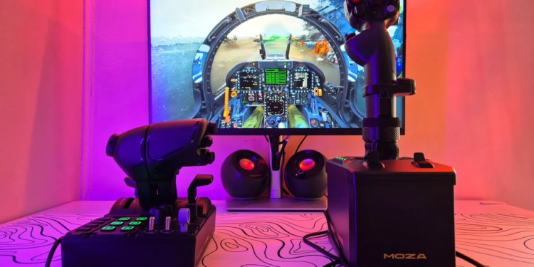 Ponude u Austriji: Okretanje i trošenje proračuna uz Moza AB6 bazu, MHG Flightstick i MTQ ploču za gas